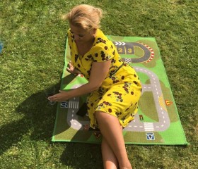 Elena, 47, Saint Petersburg