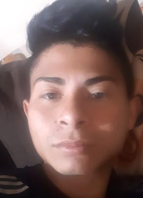 Carlos, 23, República del Ecuador, Cuenca