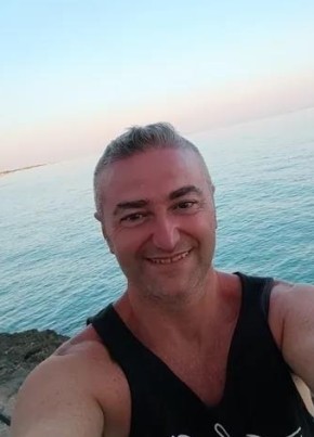 Алексей из Paris 59 лет