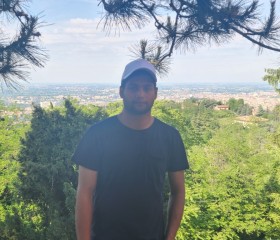 Ali, 31, Bologna