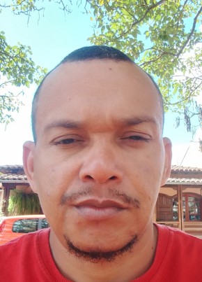 Otávio из Belo Horizonte 42 года