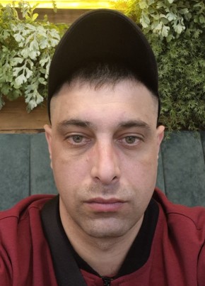 Лёня из Чегдомына 34 года