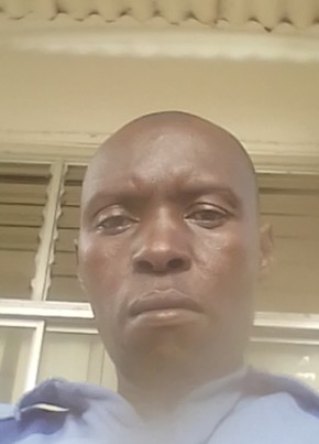 Justus, 39, Kenya, Mombasa