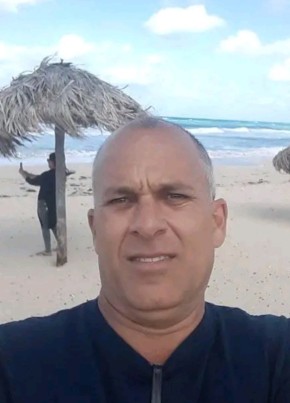 Roberto, 50, República de Cuba, Jamaica