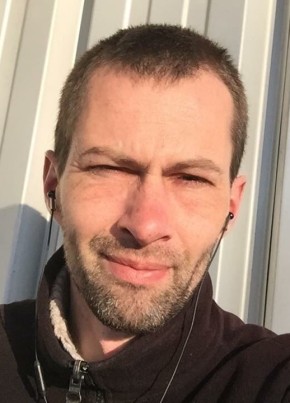 pierre, 43, République Française, Auxerre