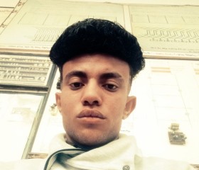مختار العو, 19, Damietta