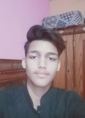 Hassan heree, 18, پاکستان, کراچی