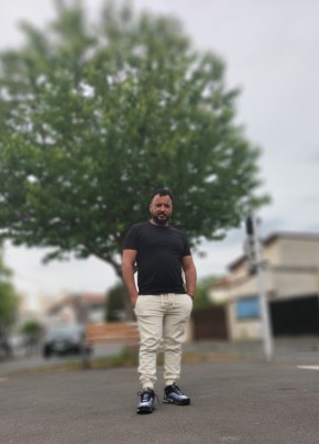 karim, 36, République Française, Noisy-le-Sec