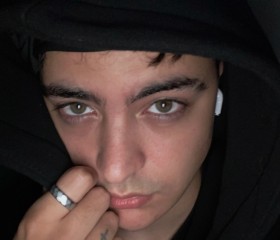 Fil, 20, Komsomolsk-on-Amur