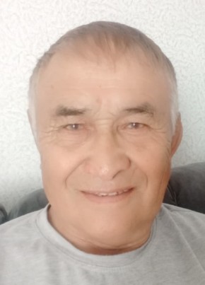 Сакен из Астаны 69 лет