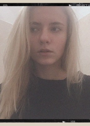 Вика, 24, Россия, Москва