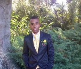 Randall, 35, Cape Town