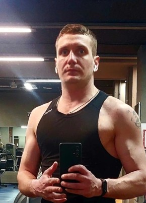 Михаил из Тюмени 44 года