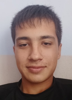 Jumoʻn из Salor 18 лет