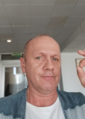 Андрей из Омска 52 года