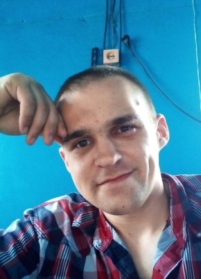 Иван, 27, Россия, Нижнесортымский