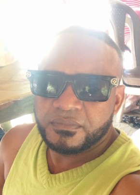 Amauri из Santo Domingo 18 лет
