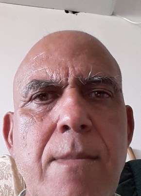 שמעון מוסאי, 69, מדינת ישראל, רעננה