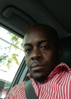 Wilson Miguel, 40, República de Angola, Loanda