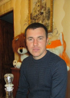 Александр, 31, Россия, Червонное
