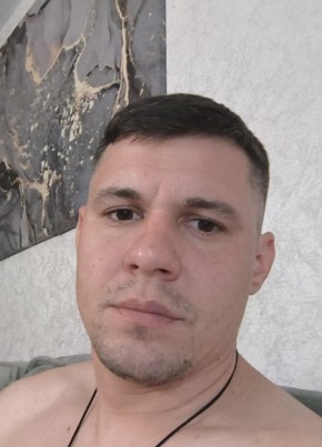Иван из Донецка 34 года