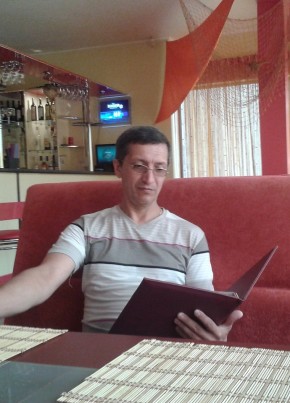 Олег, 60, Россия, Батайск
