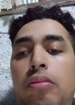 James James из Curitiba 29 лет