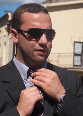 Valentino Cardi, 33, Repubblica Italiana, Roma