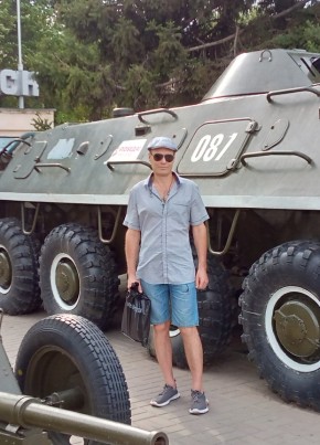Евгений из Таганрога 48 лет