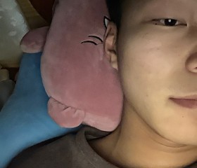 吕羽飞, 28, Bozhou