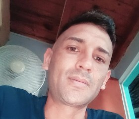 Sebastián, 34, Rosario