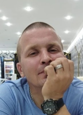 Олег из Нижней Туры 43 года