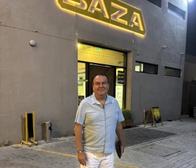 Igor, 61, City Center