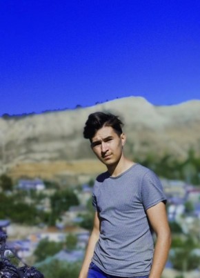 Bilal, 20, Türkiye Cumhuriyeti, Erzincan
