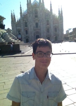 Lorenzo, 26, Repubblica Italiana, Roma