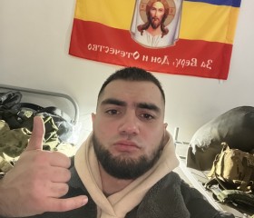 Tim, 26, Moscow