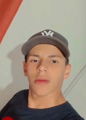 Alexandre, 18, República Federativa do Brasil, Mineiros