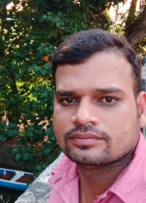 Dinesh Kumar, 34, India, Madurai