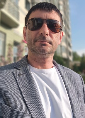 Вадим из Пушкино 43 года