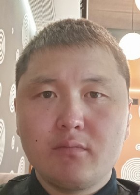 Василий из Углегорска 34 года