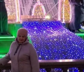 Zhenshchina, 60, Santa Fe de la Vera Cruz