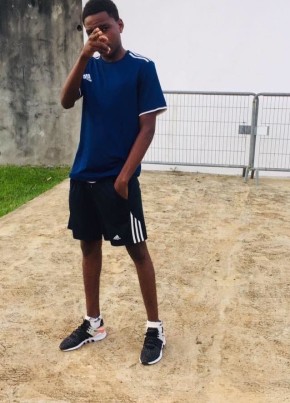 Junior , 28, République Gabonaise, Libreville
