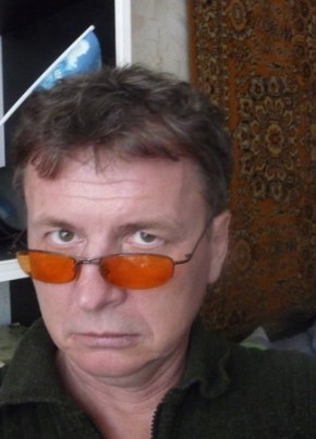 Николай, 60, Россия, Санкт-Петербург