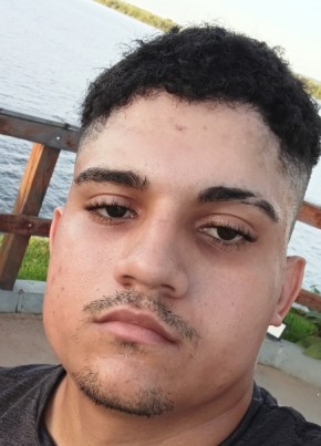 Gustavo из Altamira 24 года