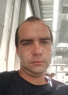 Павел из Воронежа 32 года