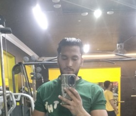 Amer, 25, Qalyub