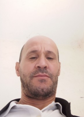 Midou, 46, People’s Democratic Republic of Algeria, Salah Bey