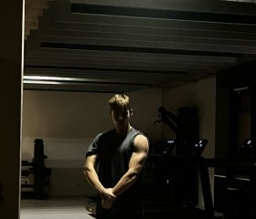 Родион, 21, Kaliningrad