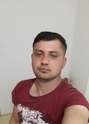 Артур, 35, A Magyar Népköztársaság, Budapest
