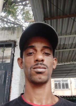 Leozin из Rio de Janeiro 33 года